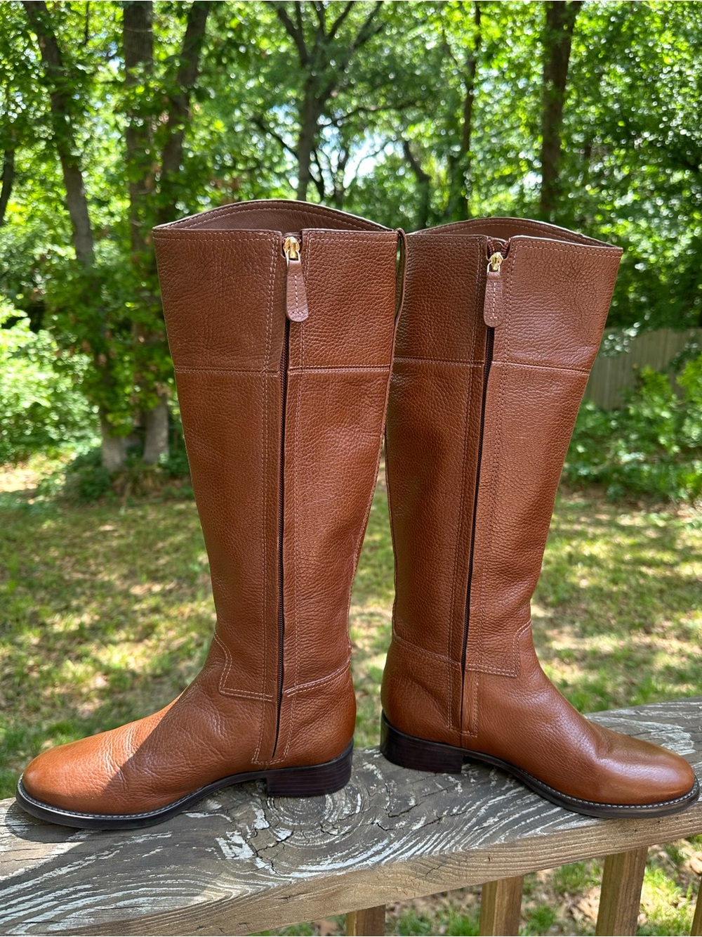 Tory Burch Riding Boots in Full Grain Pebbled Leather - Picture 3 of 9